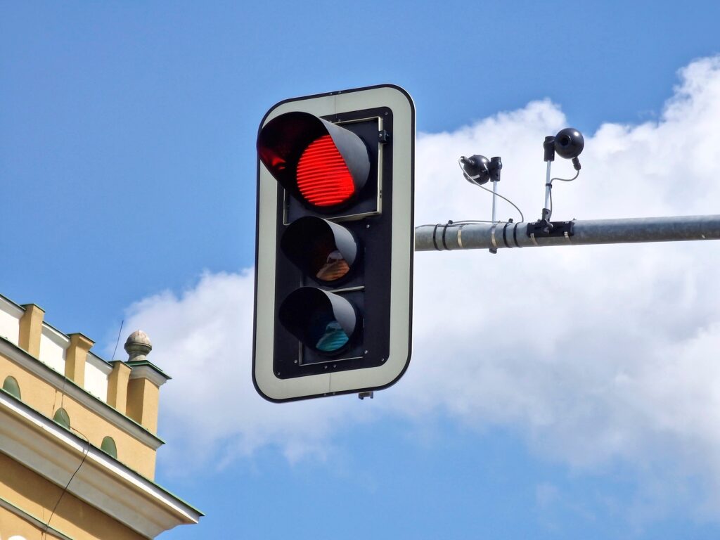 A red stop light in Portland Oregon